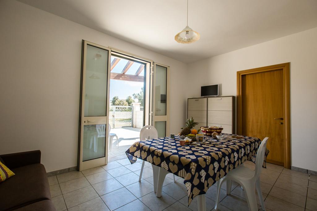 Complesso Gardencasa Torre Suda Exterior foto