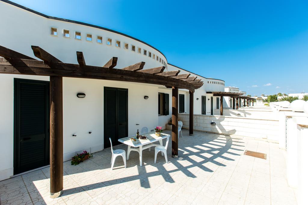 Complesso Gardencasa Torre Suda Exterior foto